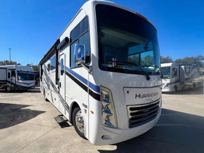 2025 Thor Motor Coach HURRICANE - Photo 1