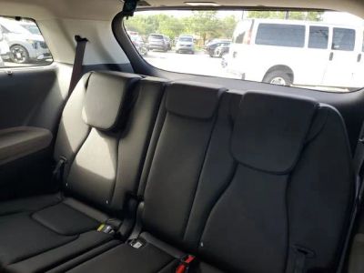 2026 Kia Carnival Hybrid — photo 12 view