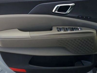 2026 Kia Carnival Hybrid — engine compartment view