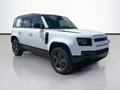 2026 Land Rover Defender 110 — photo 7 view