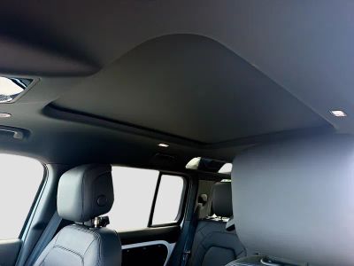 2026 Land Rover Defender 110 — photo 27 view