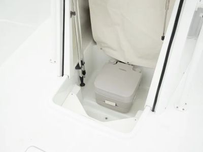 2026 Wellcraft Wellcraft Fisherman 202 — rear three-quarter view