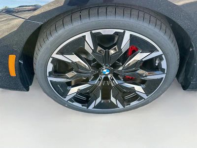 2027 BMW 5 Series — photo 26 view
