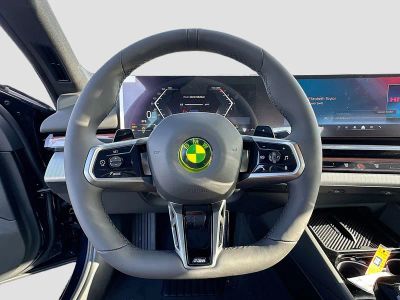 2027 BMW 5 Series — photo 8 view