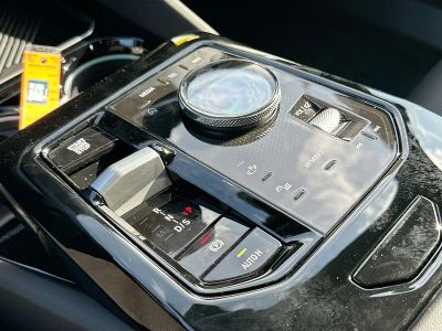 2027 BMW 5 Series — photo 14 view