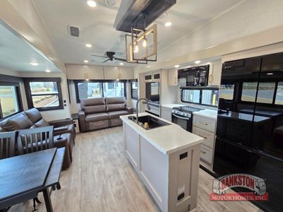 2026 Sundance 35MRBS - Photo 9