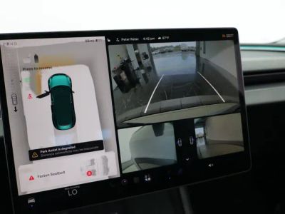 2024 Tesla Model 3 — photo 21 view
