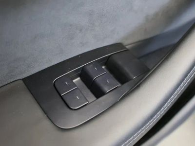 2024 Tesla Model 3 — photo 10 view