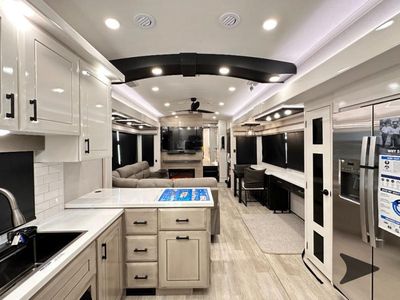 2026 Jayco Pinnacle - Photo 4
