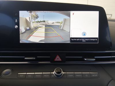 2024 Hyundai Elantra — photo 16 view
