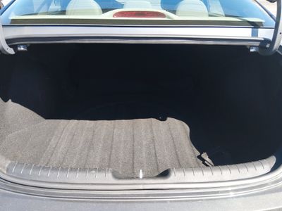 2024 Hyundai Elantra — photo 11 view