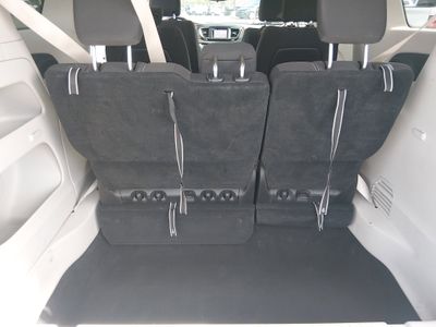 2023 Chrysler Voyager — photo 11 view