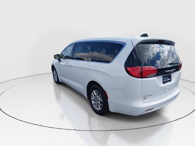 2023 Chrysler Voyager — detail view