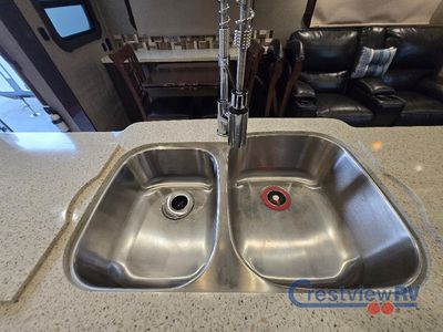 2019 Redwood RV Redwood - Photo 21