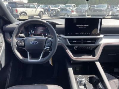 2026 Ford Explorer — photo 10 view