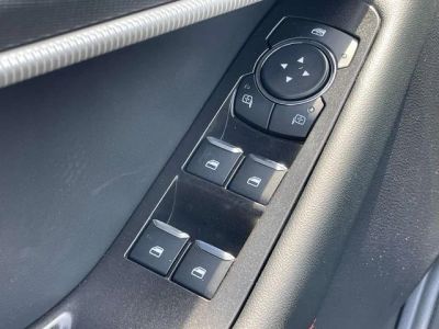 2026 Ford Explorer — photo 12 view