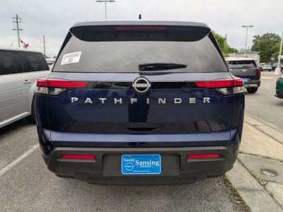 2025 Nissan Pathfinder - Photo 2