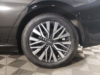 2024 Nissan Altima — photo 10 view