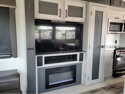 2022 Keystone RV Montana - Photo 17
