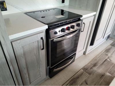 2022 Keystone RV Montana - Photo 18