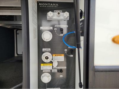 2022 Keystone RV Montana - Photo 9