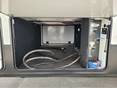 2022 Keystone RV Montana - Photo 8