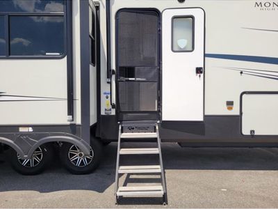 2022 Keystone RV Montana - Photo 13