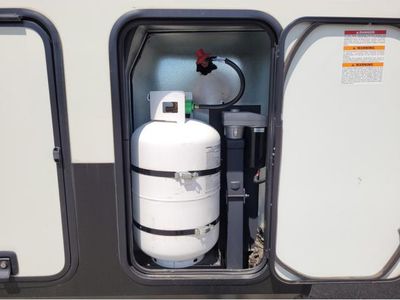 2022 Keystone RV Montana - Photo 11