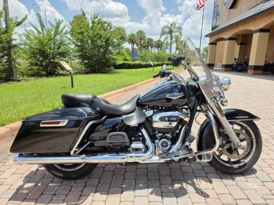 2018 Harley-Davidson® FLHR - Road King® — front three-quarter view