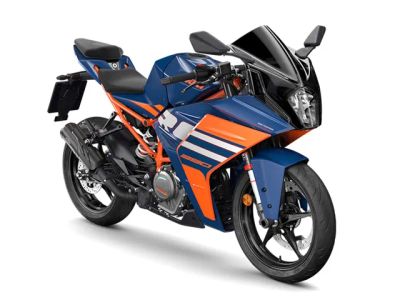 2024 KTM RC 390 — front three-quarter view