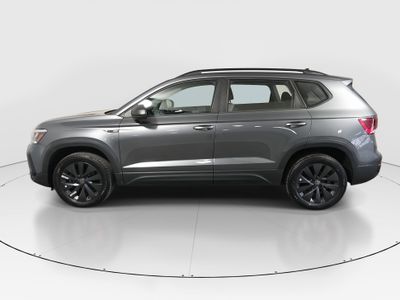 2024 Volkswagen Taos - Photo 4