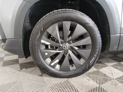 2024 Volkswagen Taos - Photo 10