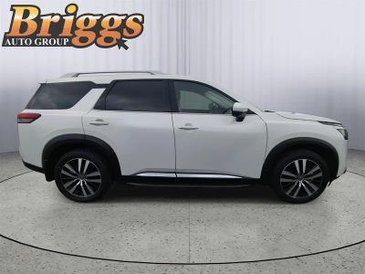 2025 Nissan Pathfinder — detail view