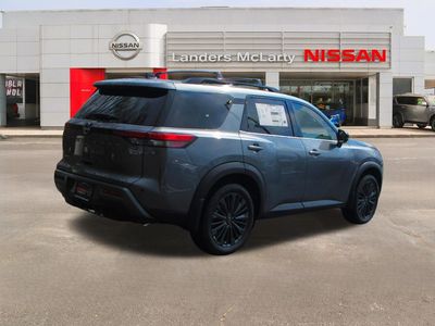 2026 Nissan Pathfinder - Photo 3