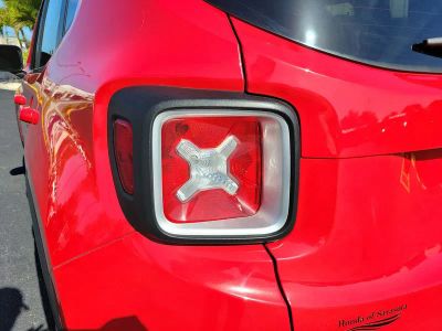 2018 Jeep Renegade — photo 10 view