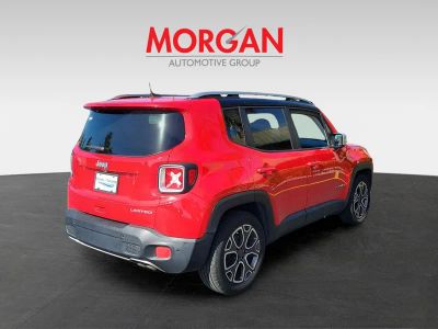 2018 Jeep Renegade — interior view