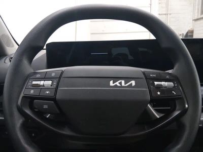 2025 Kia K4 - Photo 12