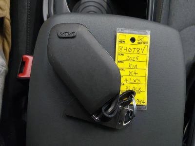 2025 Kia K4 - Photo 15