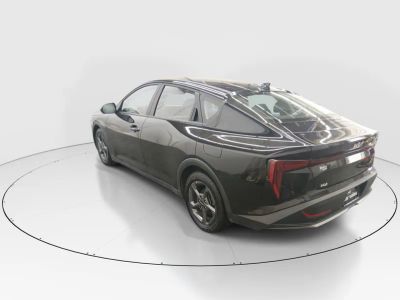2025 Kia K4 - Photo 5