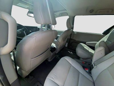 2020 Toyota Sienna — photo 24 view