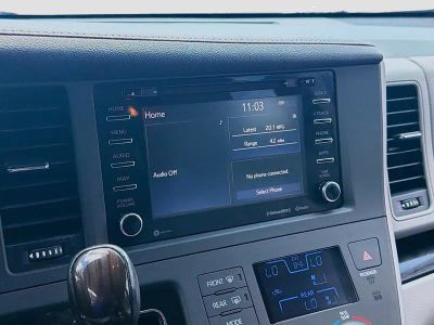 2020 Toyota Sienna — photo 12 view