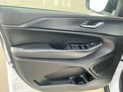 2023 Jeep Grand Cherokee - Photo 15