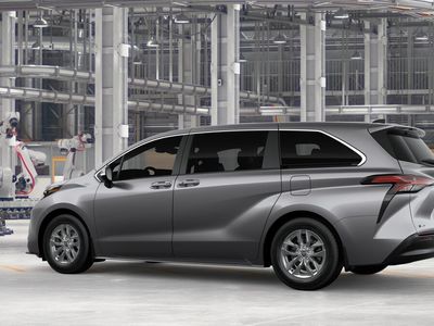 2026 Toyota Sienna — detail view