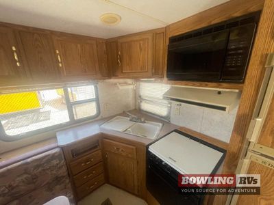 1995 Fleetwood Prowler 28 5D - Photo 7