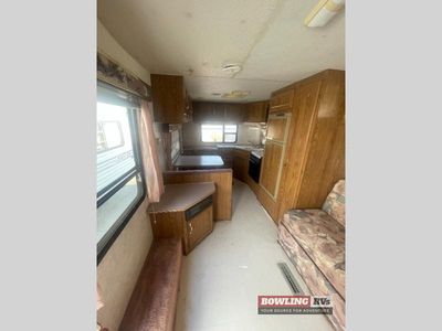 1995 Fleetwood Prowler 28 5D - Photo 5