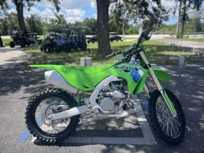 2026 Kawasaki KX™450 — front three-quarter view