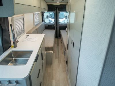 2027 Thor Motor Coach Tellaro - Photo 6