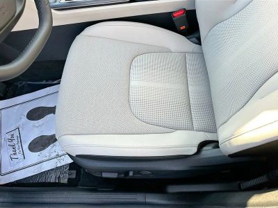 2026 Kia Sportage — photo 18 view