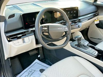 2026 Kia Sportage — photo 9 view