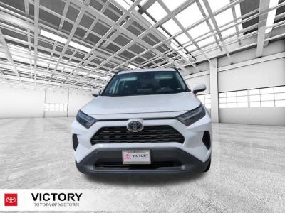 2023 Toyota RAV4 — photo 8 view